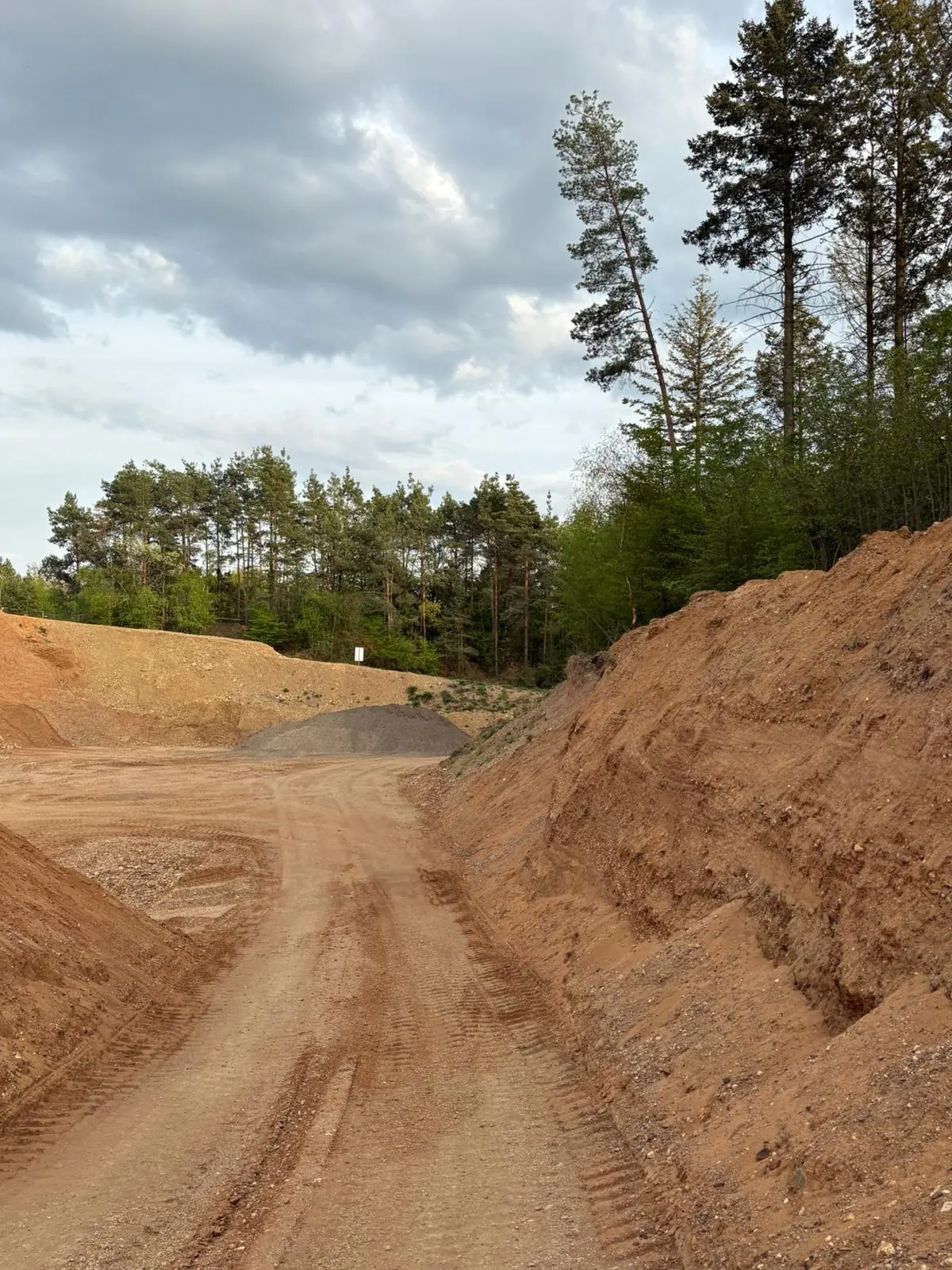 Sandgrube auf der Strecke in Bad Hönningen