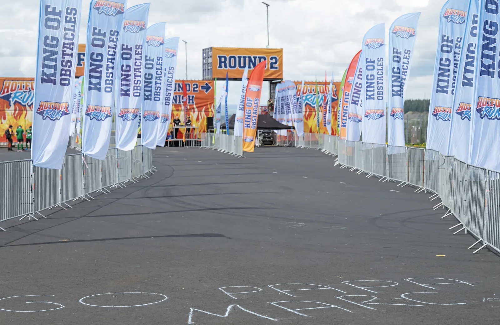 Vorbereiteter Hotfoot-Run-Veranstaltungsbereich vor dem Start